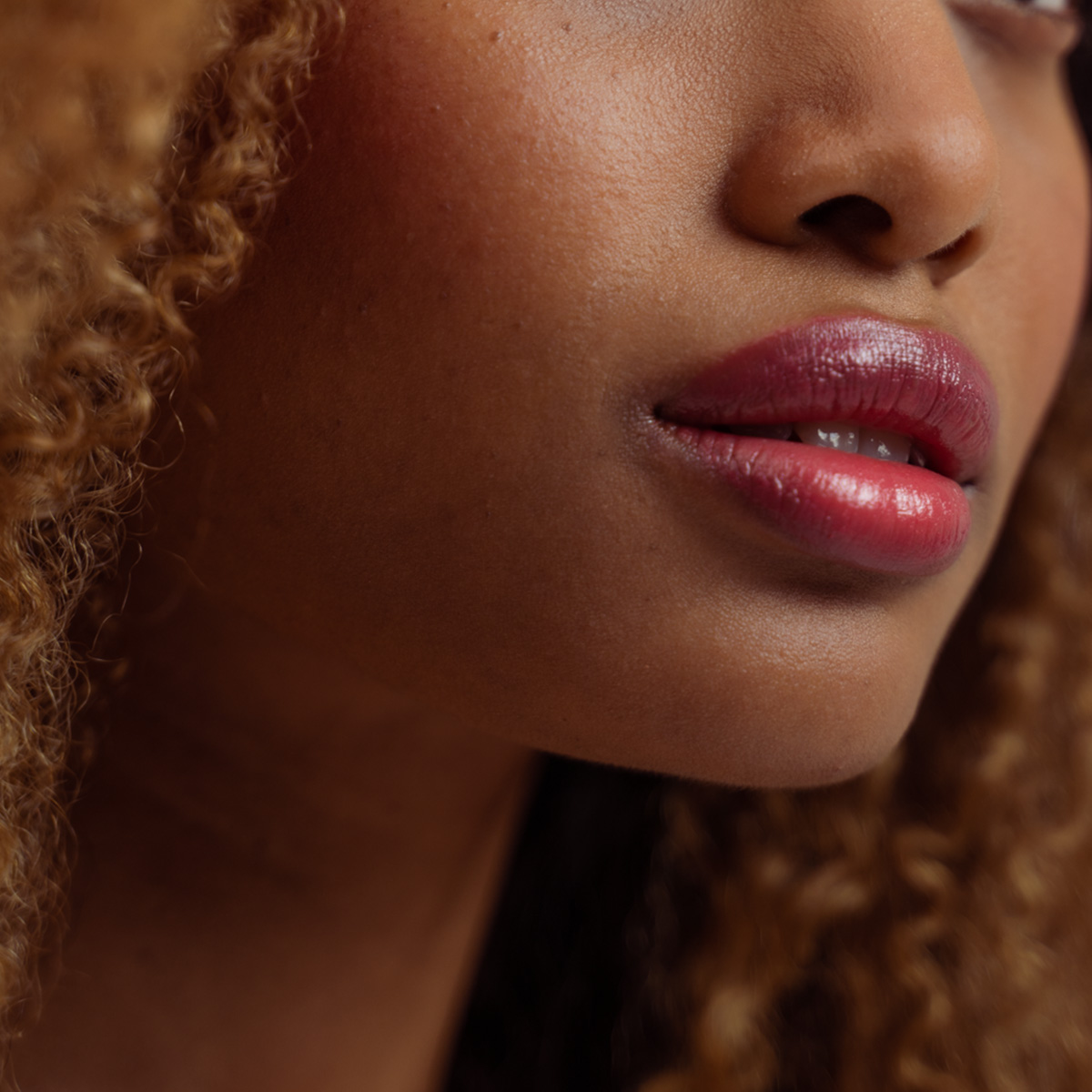 Web_0000_LO CARE_2021-002_Brendaly Emiliana_Elle-3