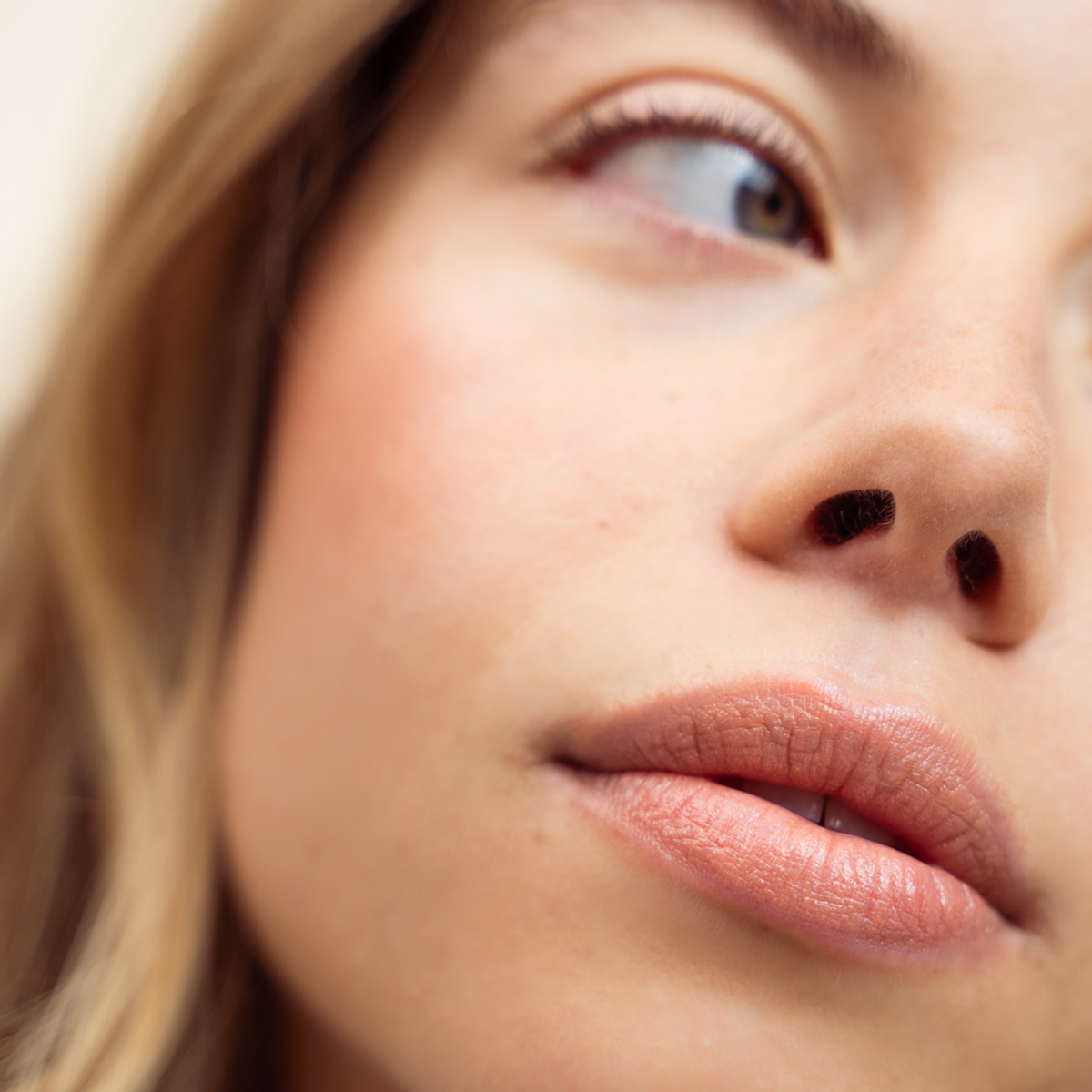 Web_Vierkant_0005_LO CARE_2021-002_Bobbie Johnson_Flo-79